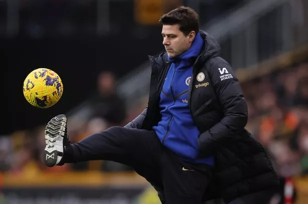 Mauricio Pochettino fires back at Gary Neville in fresh response to Chelsea ‘bottlers’ claim